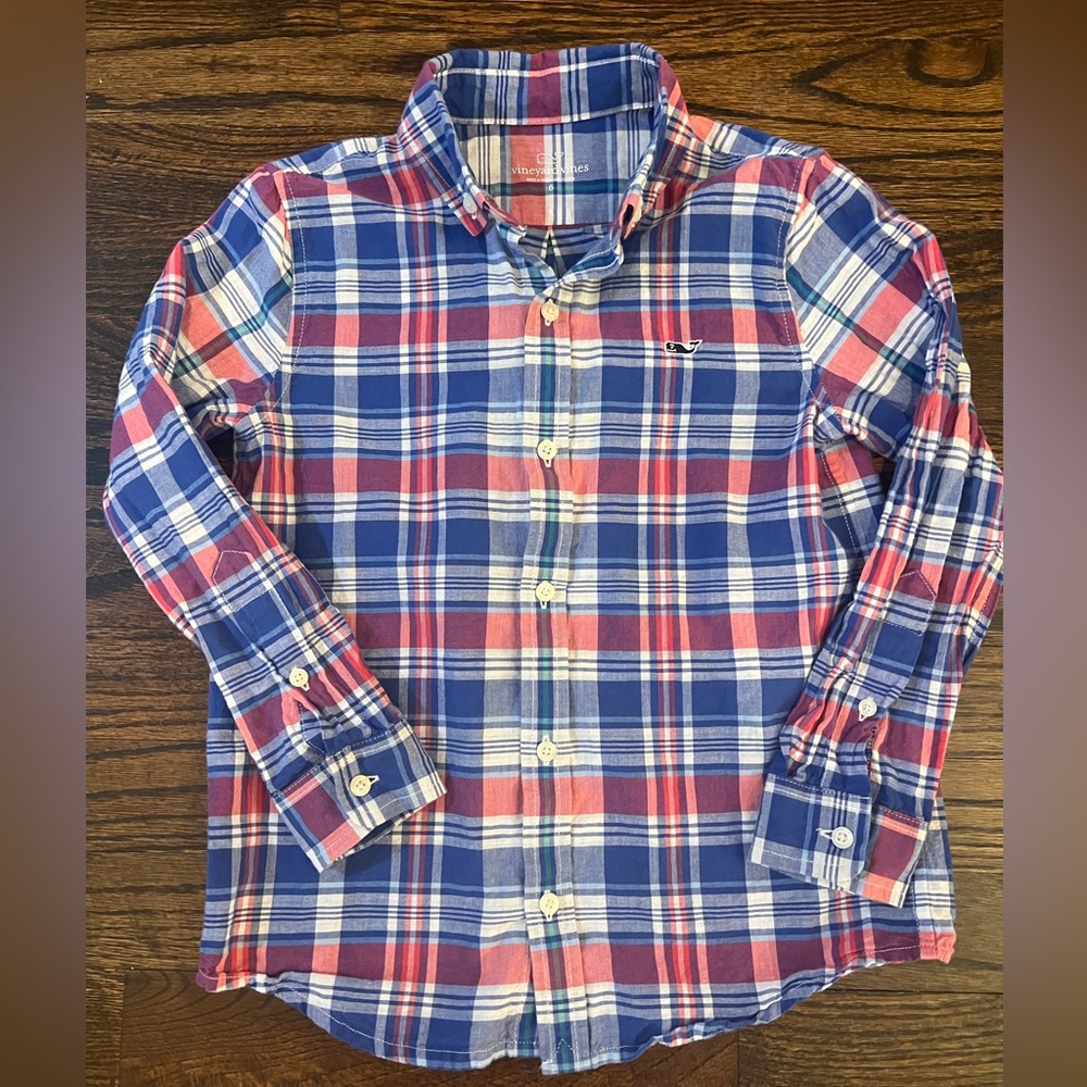 Vineyard vines boys red white blue plaid button down size 6